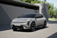 Kia EV4 GT-Line chega a Portugal com preço inicial de 36.700 euros
