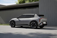 Kia EV4 chega a Portugal com preços a partir de 36.700 euros