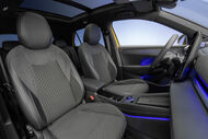 Interior do Volkswagen T-Roc, com motorizações mild-hybrid e hybrid