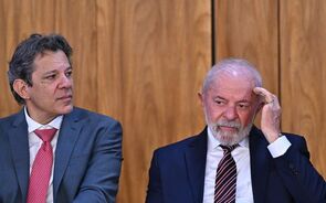 Brasil procura diálogo com os EUA sobre tarifas. Haddad e Lula negociam com Washington