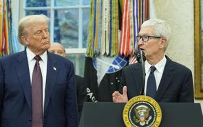 Tim Cook vai representar a Apple na visita de Donald Trump à China.