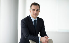 Nicolas Namias, líder do BPCE, investe em Portugal e mantém CEO