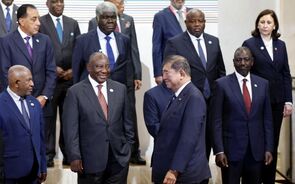 Chefes de Estado africanos reunidos para discutir o desenvolvimento do continente