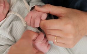 Aumentam os beneficiários de licenças parentais em Portugal, atingindo máximos desde 2023.