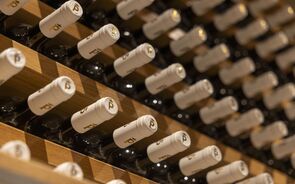 Vinho europeu enfrenta tarifa de 15% nos EUA, apesar do acordo UE-EUA