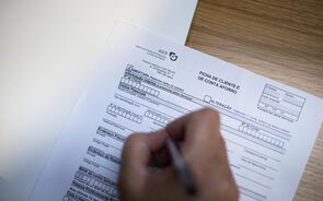 Aposta das famílias nos certificados acelera. Já há mais de 38 mil milhões investidos
