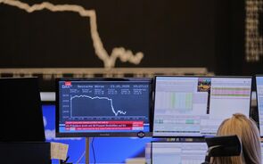 Bolsas europeias pintadas de vermelho. Deutsche Bank tomba 6%