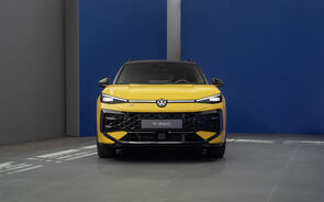 Autoeuropa entrega primeiros T-Roc híbridos este ano
