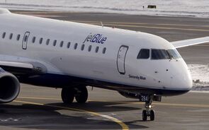 JetBlue pondera ação contra Portugal face a limitações nos aeroportos portugueses