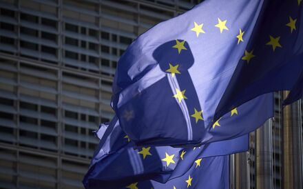 Confiança das famílias da Zona Euro afundou