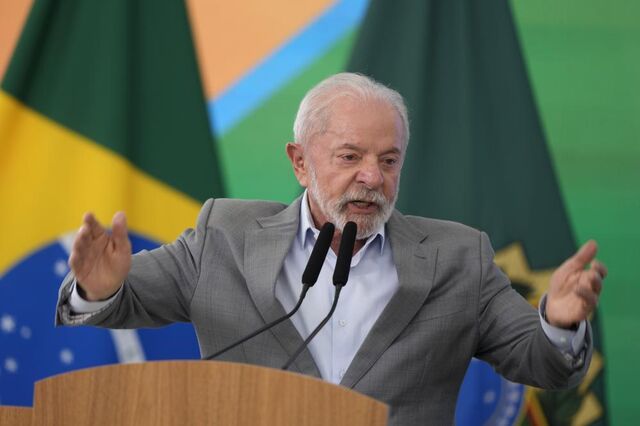 Lula da Silva pede a Trump retirada de tarifas e sanções sobre o Brasil