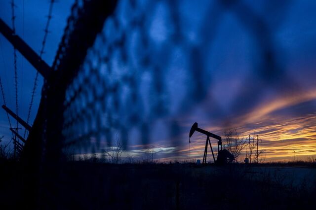 OPEP+ pode voltar a abrir as torneiras. Preços do petróleo caem