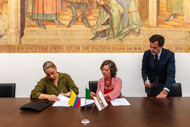 MP colombiano pede anulação do contrato de mais de 200 milhões com Portugal para produção de passaportes