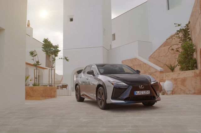 Lexus RZ renovado: Mais bateria e tecnologia inovadora
