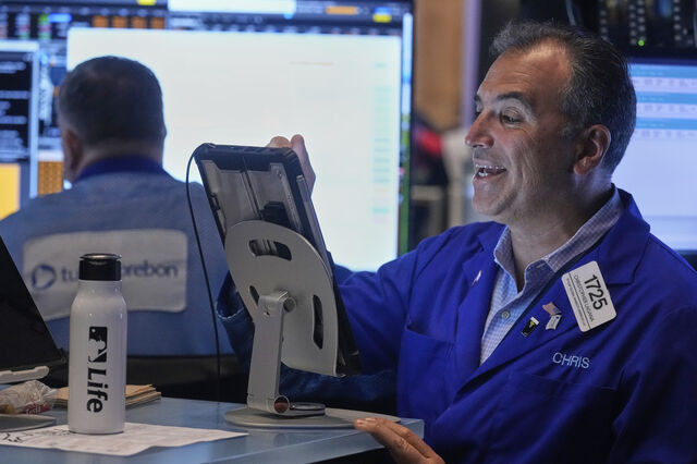 Wall Street segue impulsionada por perspetivas de corte de juros. S&P e Nasdaq renovam máximos
