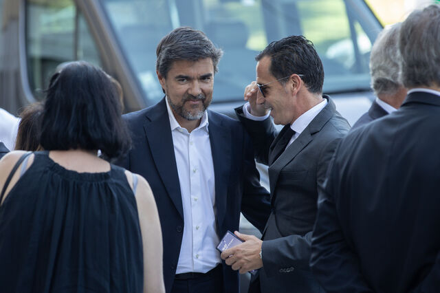 Mundo empresarial e do desporto nas cerimónias fúnebres de Joaquim Oliveira