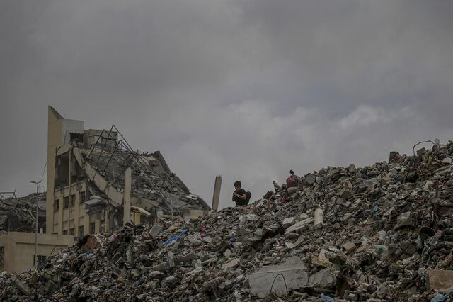 Israel continua a bombardear Gaza após anúncio do Hamas e apelo de Trump