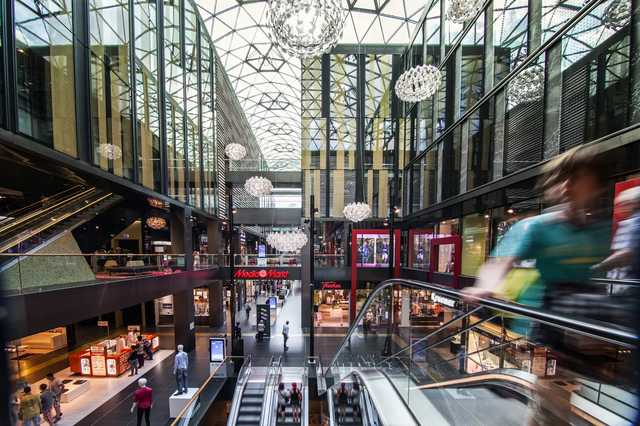 Sonae compra negócio em Düsseldorf para gerir 12 shoppings na Alemanha 