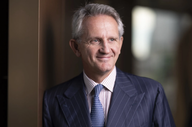 CEO do Mediobanca prepara demissão enquanto Monte dei Paschi assume controlo