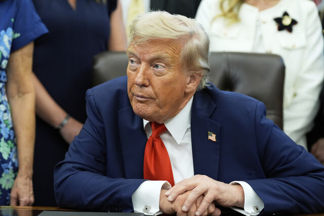 Trump assina decreto que coloca tarifas sobre automóveis e outros bens japoneses nos 15%