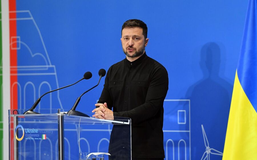O presidente ucraniano diz que Putin 'pode ir a Kiev'.