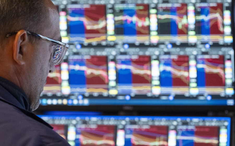 Wall Street reage com cautela face a expectativas de juros mais altos