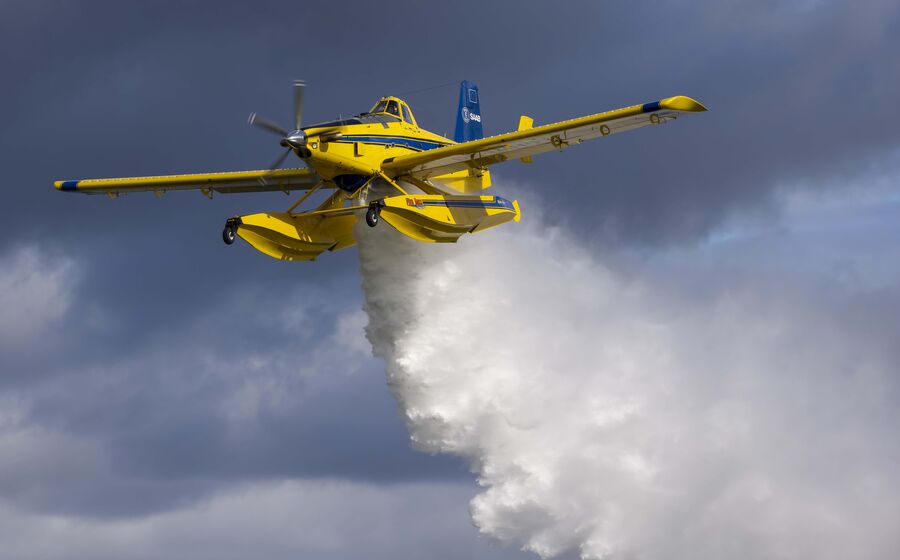 Aviões Fire Boss da Suécia juntam-se ao combate aos incêndios em Portugal