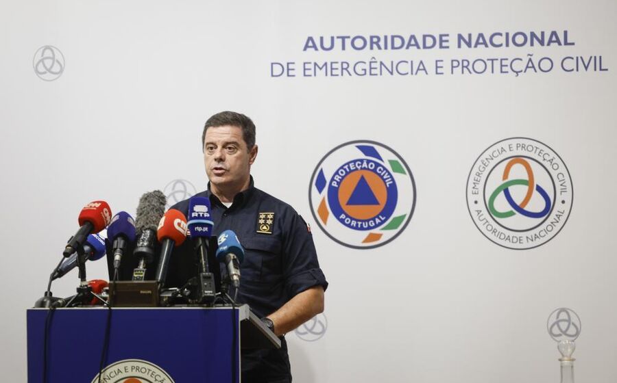 Proteção Civil admite problemas no SIRESP durante combate a incêndios
