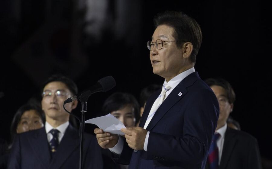 Cho Hyun aborda o aumento do orçamento de defesa da Coreia do Sul em Seul