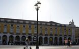 Publicada portaria que sobe em 6,1% salários de 107 mil administrativos