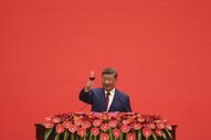 Xi Jinping discursa em evento na China, com Putin e Kim presentes