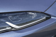 Detalhe do farol do BYD Seal 6 DM-i, um novo modelo plug-in da marca chinesa