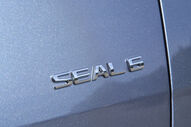 BYD Seal 6 DM-i com tecnologia Super Híbrida Plug-in chega ao mercado