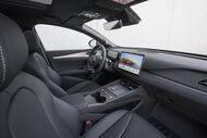 Interior do BYD Seal 6 DM-i com tecnologia Super Híbrida Plug-in Dual Mode