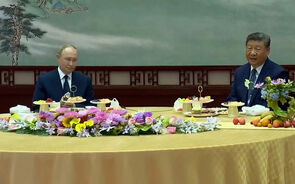 Xi Jinping recebeu Putin para cimeira na China com vários líderes mundiais 