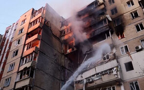 Ataque com mais de 800 drones abala Kiev e incendeia sede do Governo  
