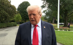 Trump diz que não vai entrar “em guerra” com Chicago nem com outras cidades americanas  