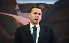 Luís Montenegro define posições no parlamento e enfrenta desafios futuros