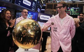 Klarna avaliada em 20 mil milhões de dólares na estreia em Nova Iorque