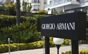 Testamento de Armani nomeia LVMH e L'Oréal como compradores preferenciais do seu império da moda