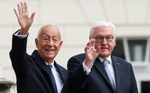 Marcelo Rebelo de Sousa e Frank-Walter Steinmeier prometem apoio à Ucrânia, em Berlim