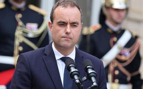 Novo PM francês decide manter feriados