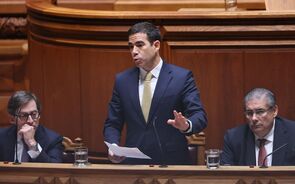 A nova lei de estrangeiros foi aprovada no Parlamento.