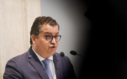 'Cada um está no espaço político e no espaço público e poderá fazer os seus corolários', lançou Sarmento.