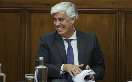 Governo diz que Centeno pode ser candidato, mas não há confirmação.