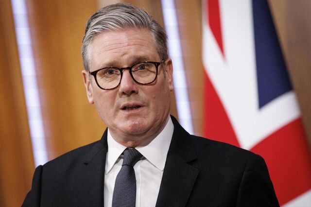 Chefe de gabinete de Starmer demite-se devido a nomeação de Mandelson apesar de ligações a Epstein