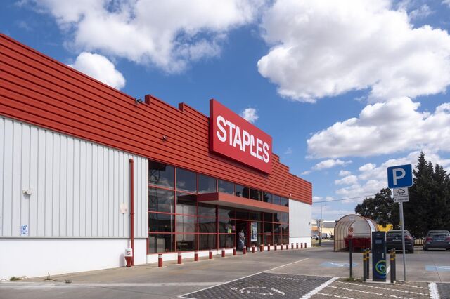 Após uma década em 'branco', Staples vai investir 8 milhões em 8 lojas até 2029
