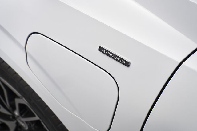 UE prepara marcha-atrás no fim dos motores a combustão