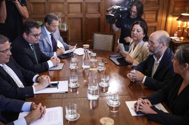 Livre volta a propor subsídio de desemprego para quem se mudar para o interior 