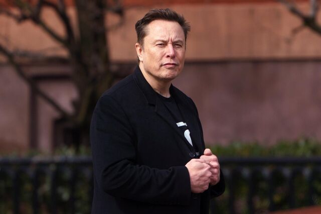 Tesla propõe pacote salarial de um bilião de dólares a Elon Musk